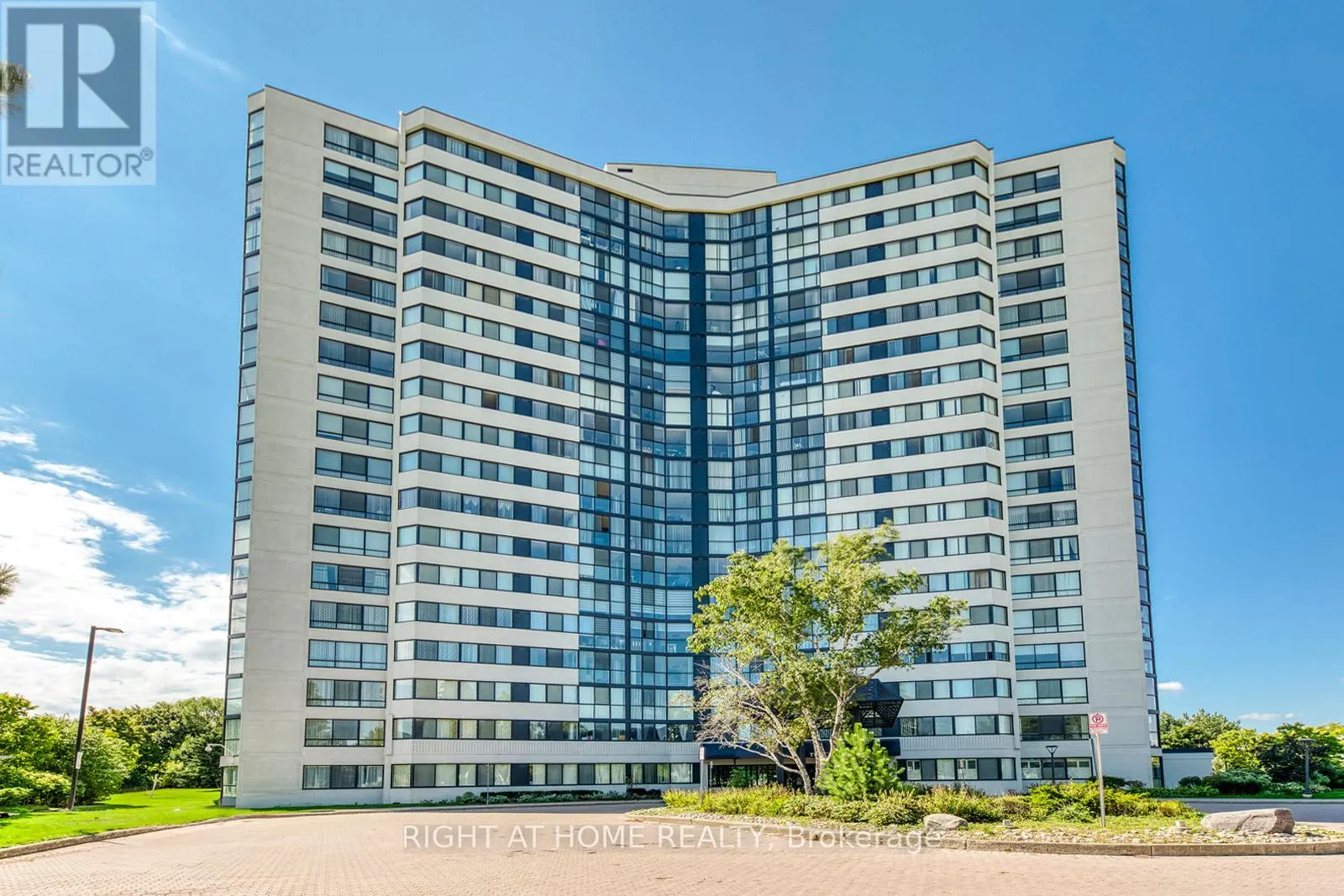 1603 - 1360 RATHBURN ROAD E