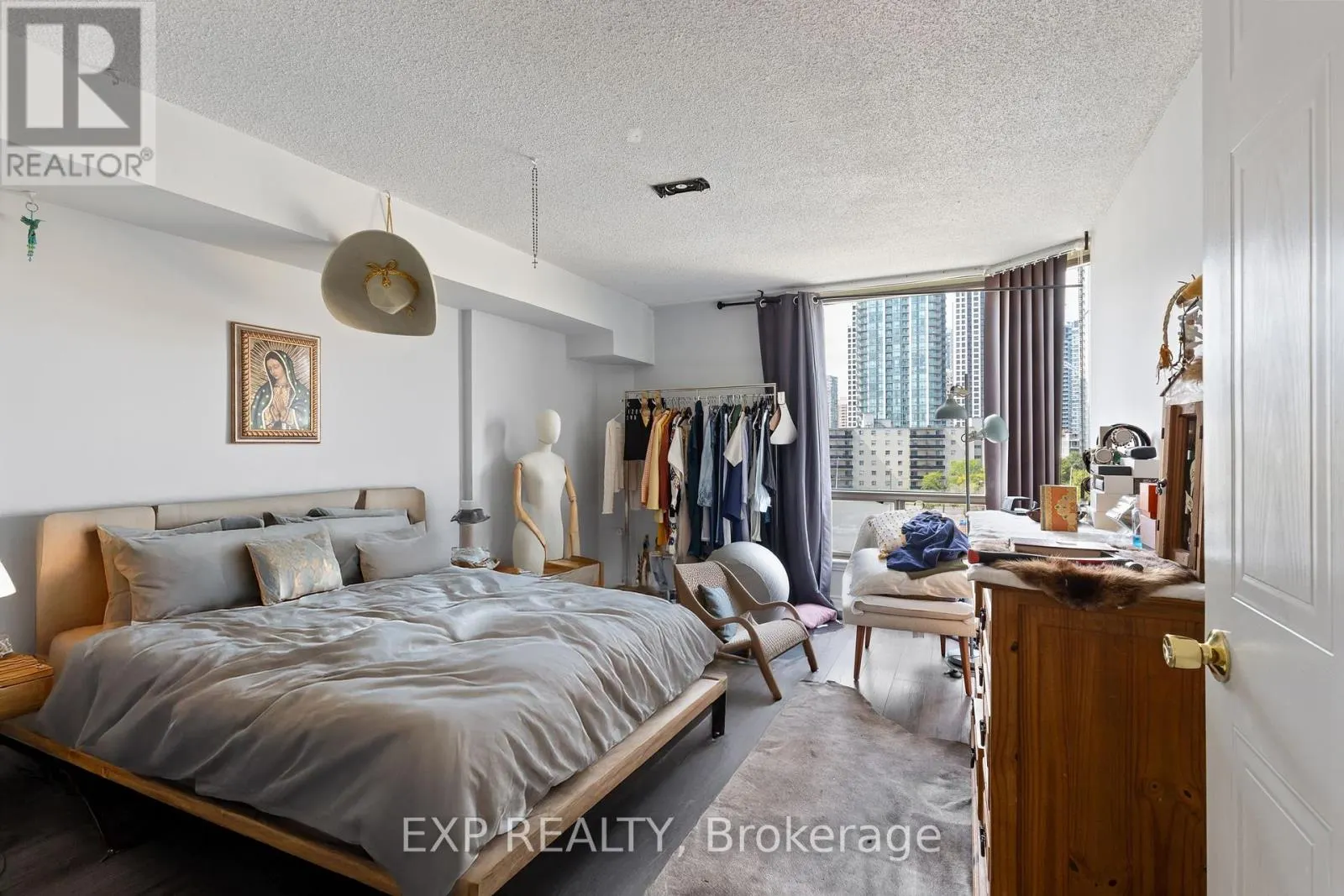 707 - 25 FAIRVIEW ROAD W