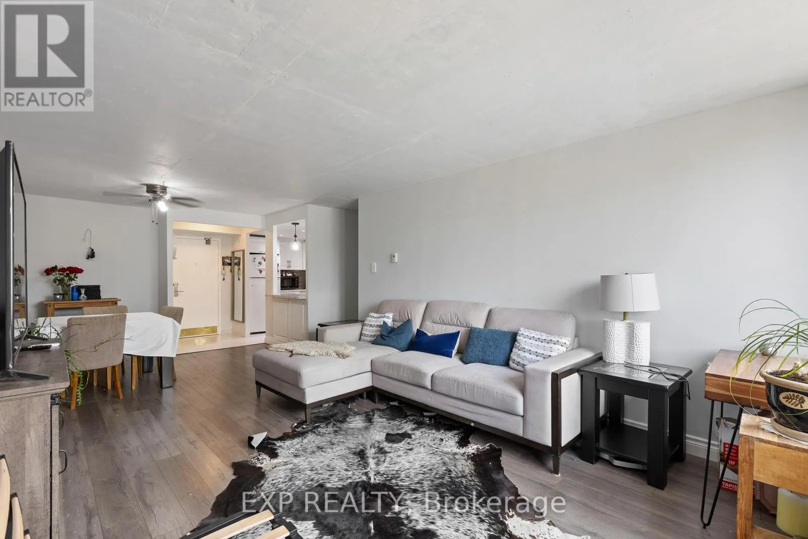 707 - 25 FAIRVIEW ROAD W