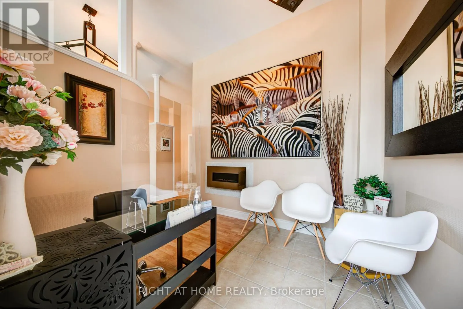 10 - 120 BRONTE ROAD