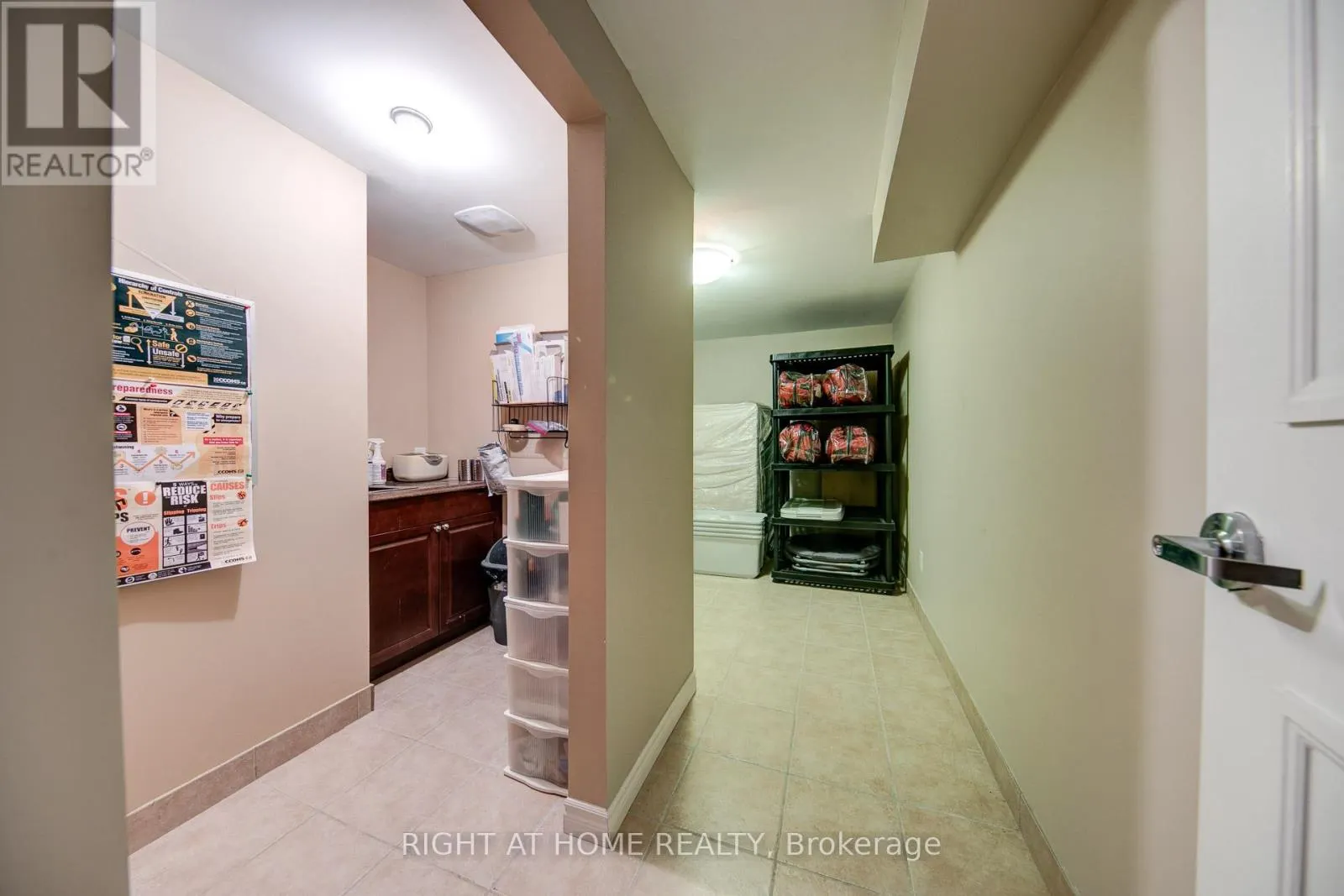 10 - 120 BRONTE ROAD