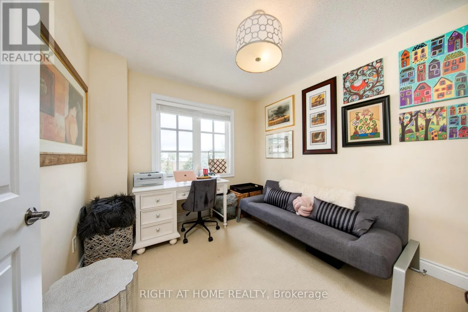 10 - 120 BRONTE ROAD