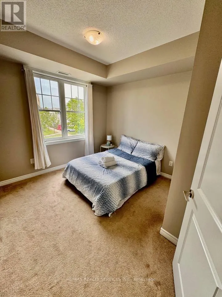 2339 SAWGRASS DRIVE