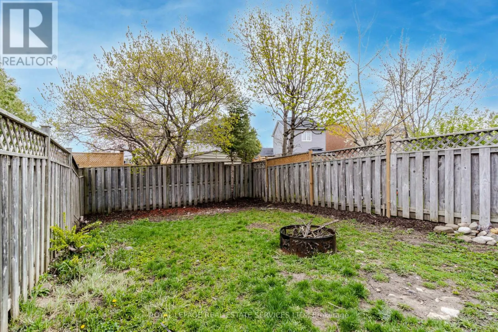 10 MULLIS CRESCENT