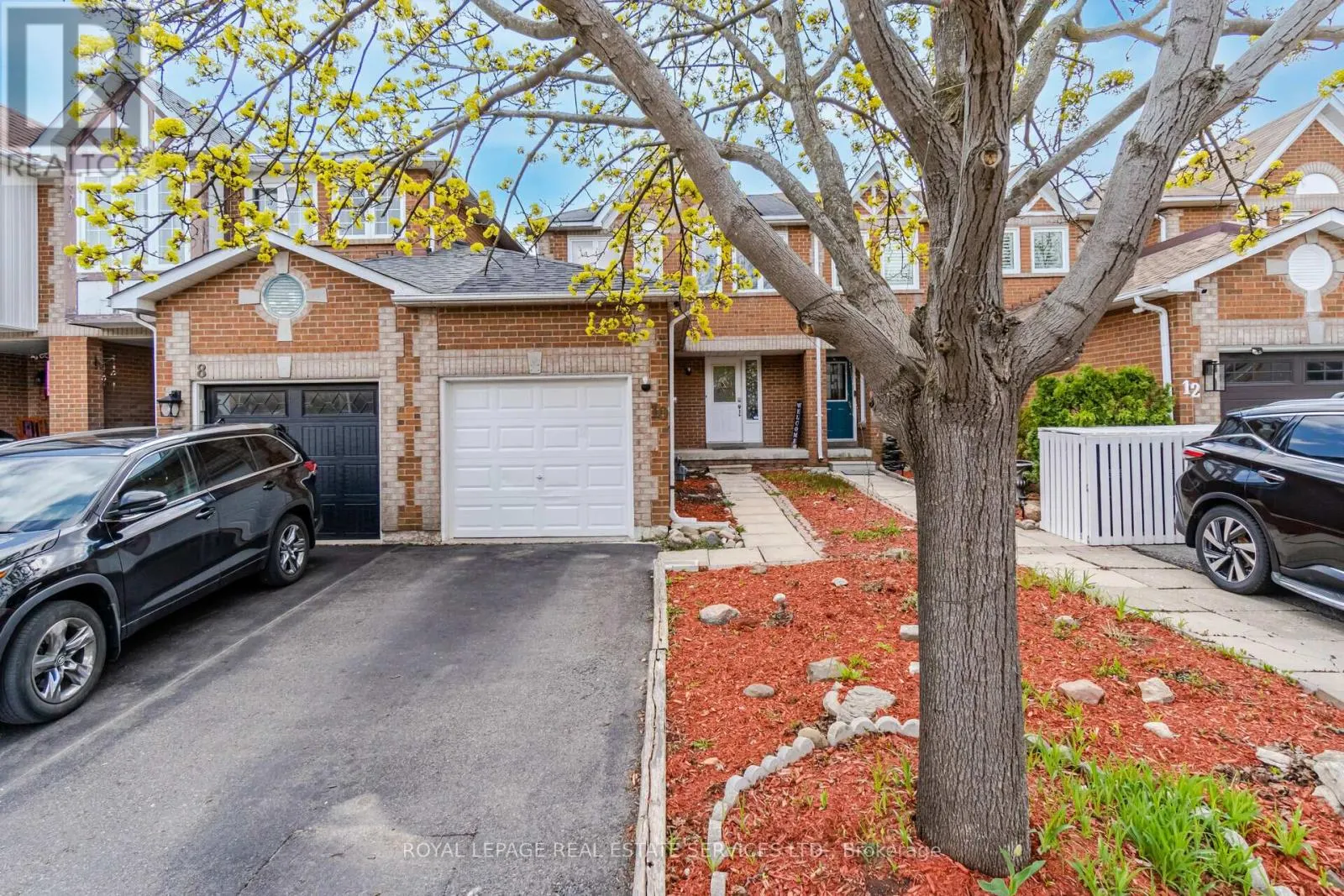 10 MULLIS CRESCENT
