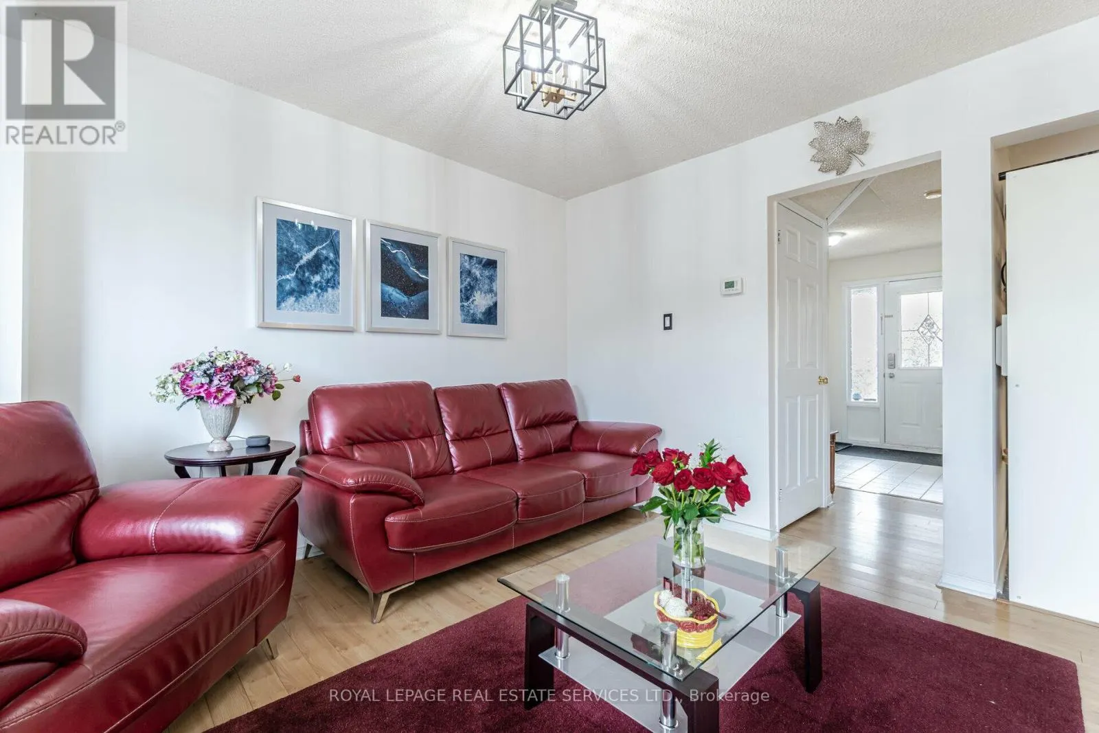 10 MULLIS CRESCENT