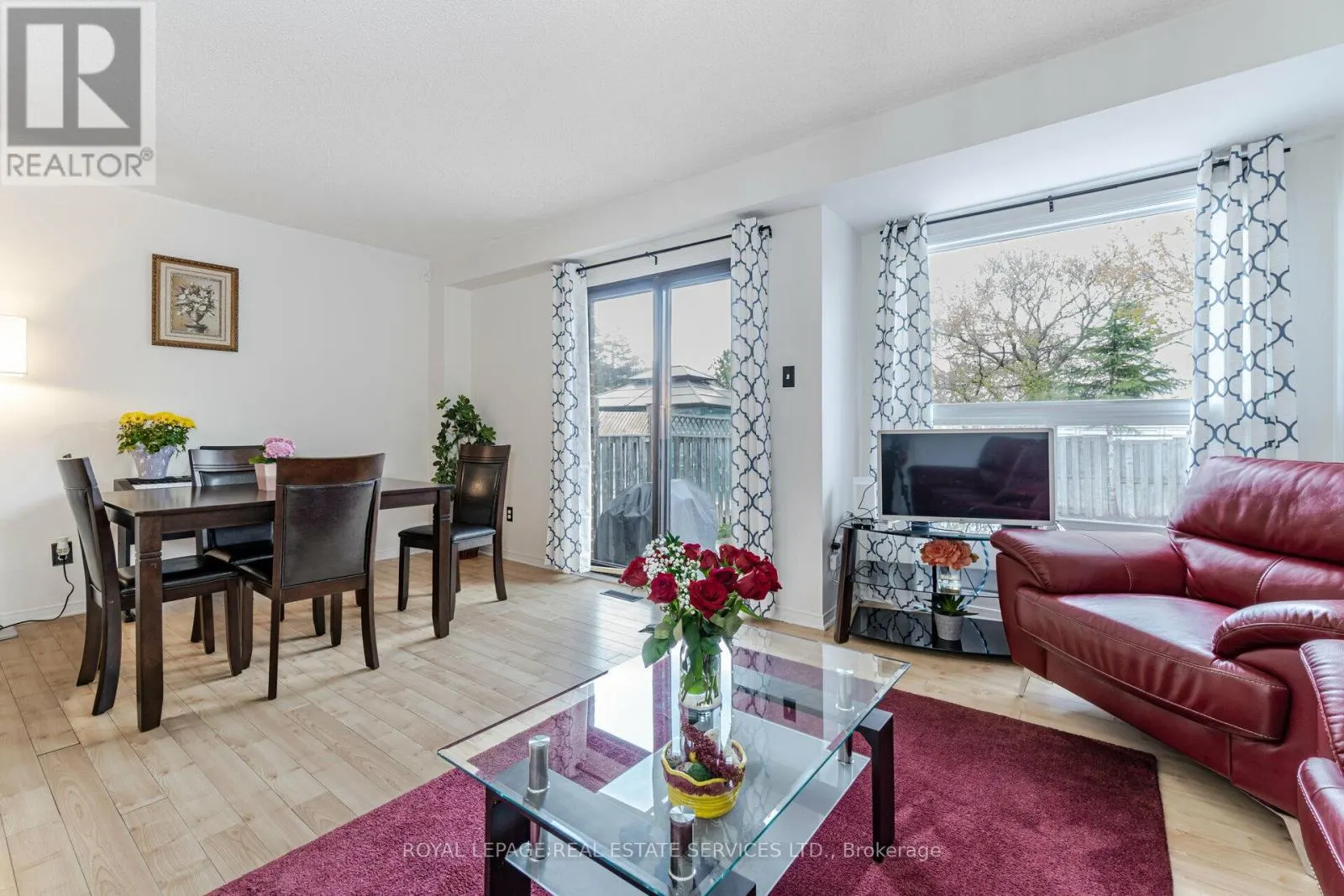 10 MULLIS CRESCENT