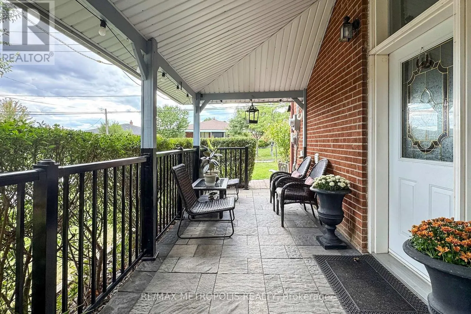 49 MAGELLAN DRIVE
