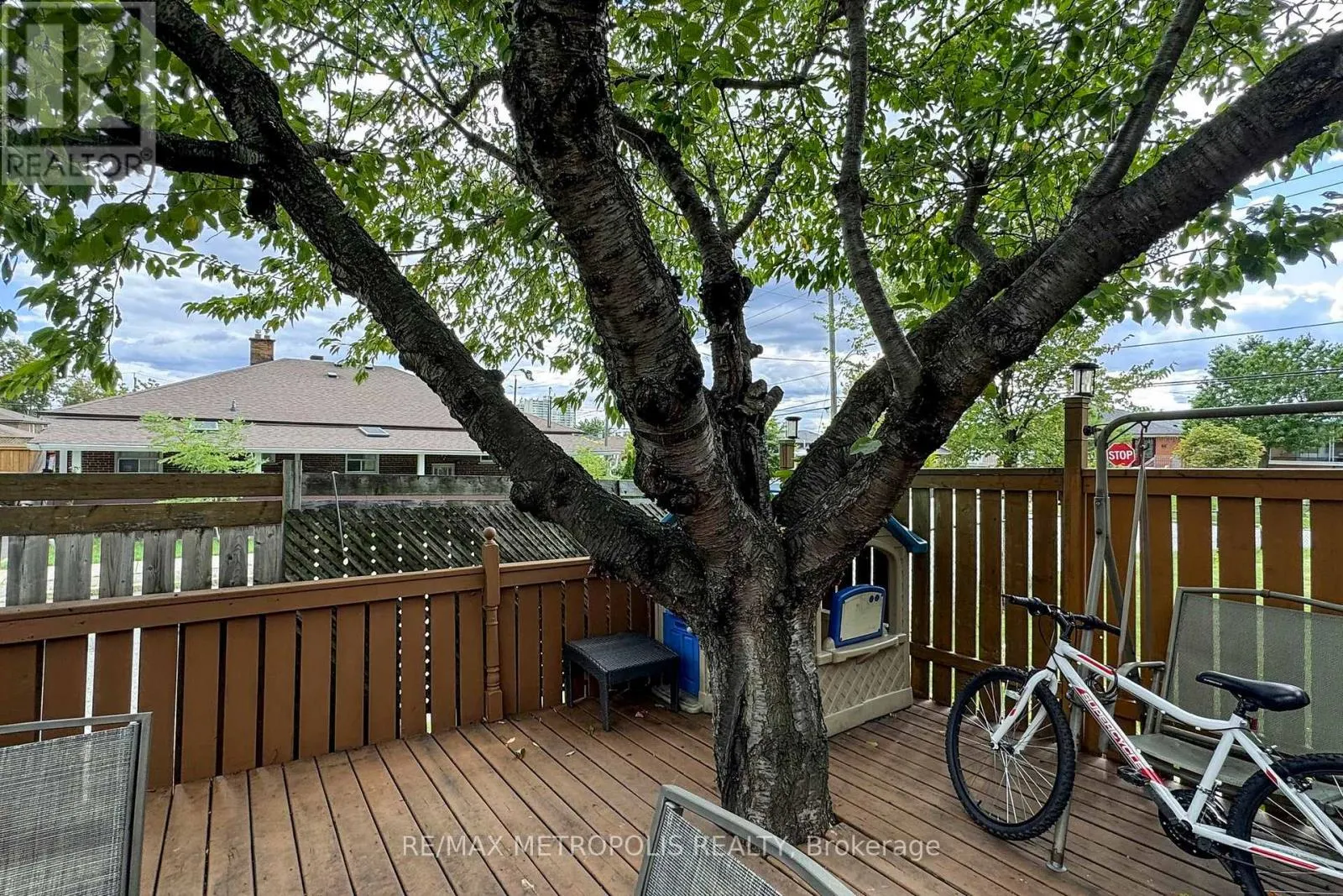 49 MAGELLAN DRIVE