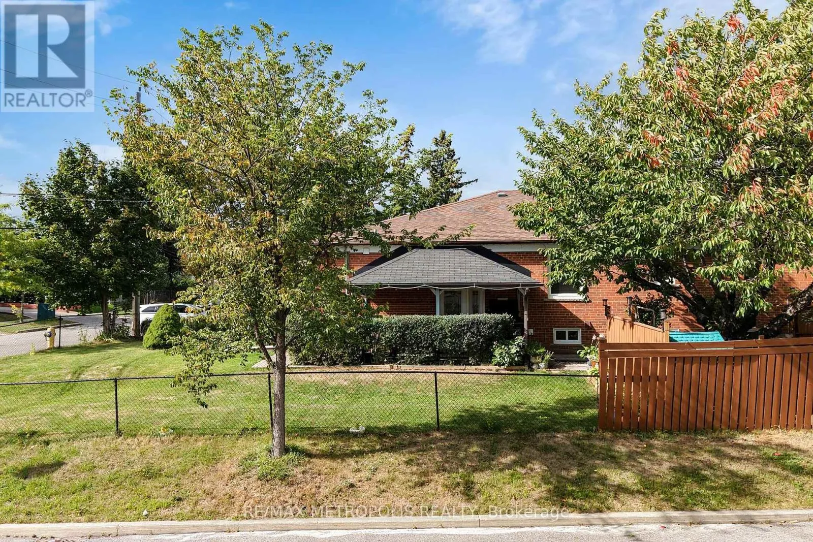 49 MAGELLAN DRIVE