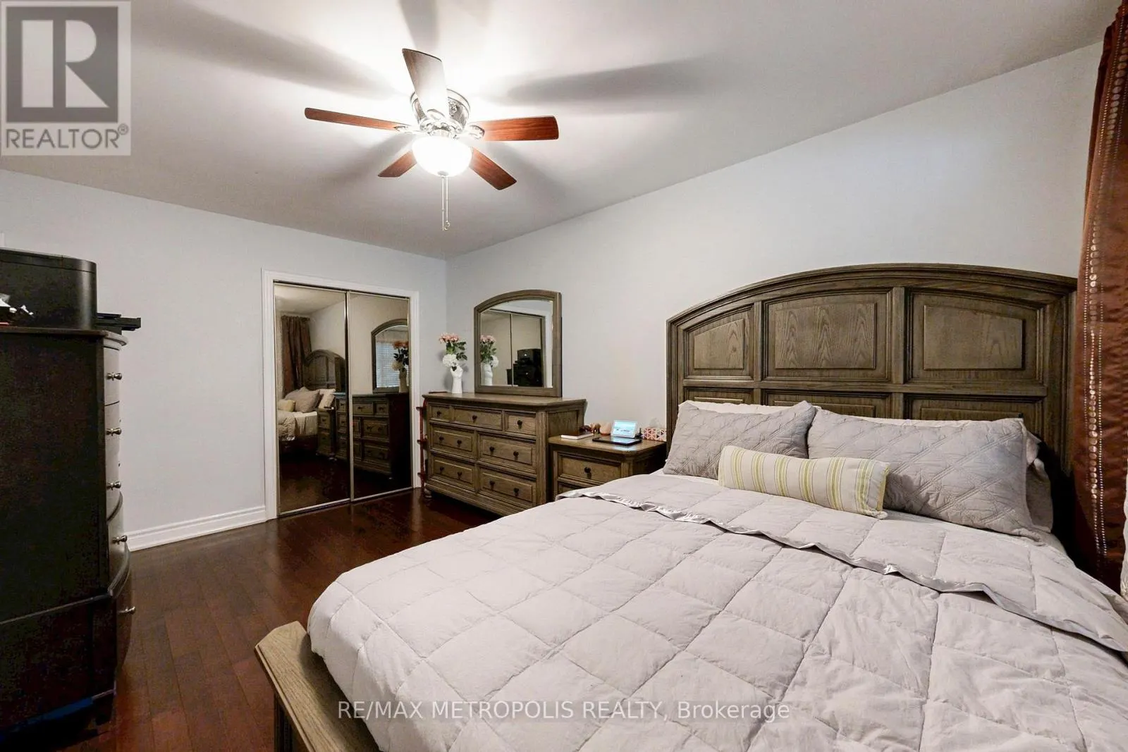 49 MAGELLAN DRIVE