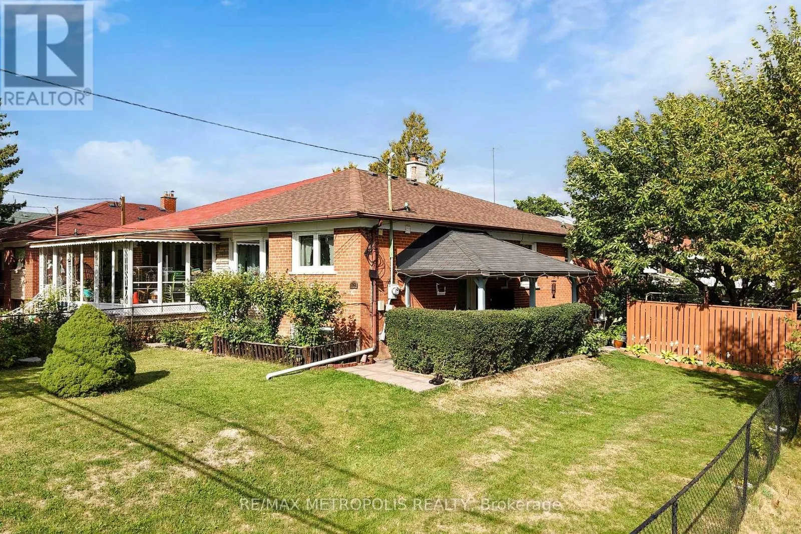 49 MAGELLAN DRIVE