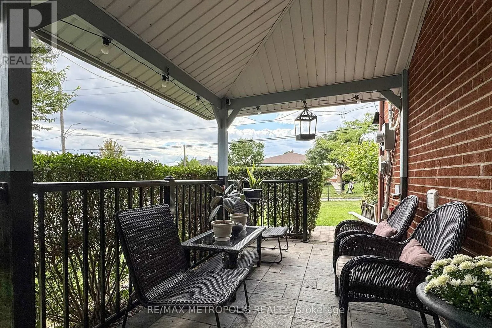 49 MAGELLAN DRIVE