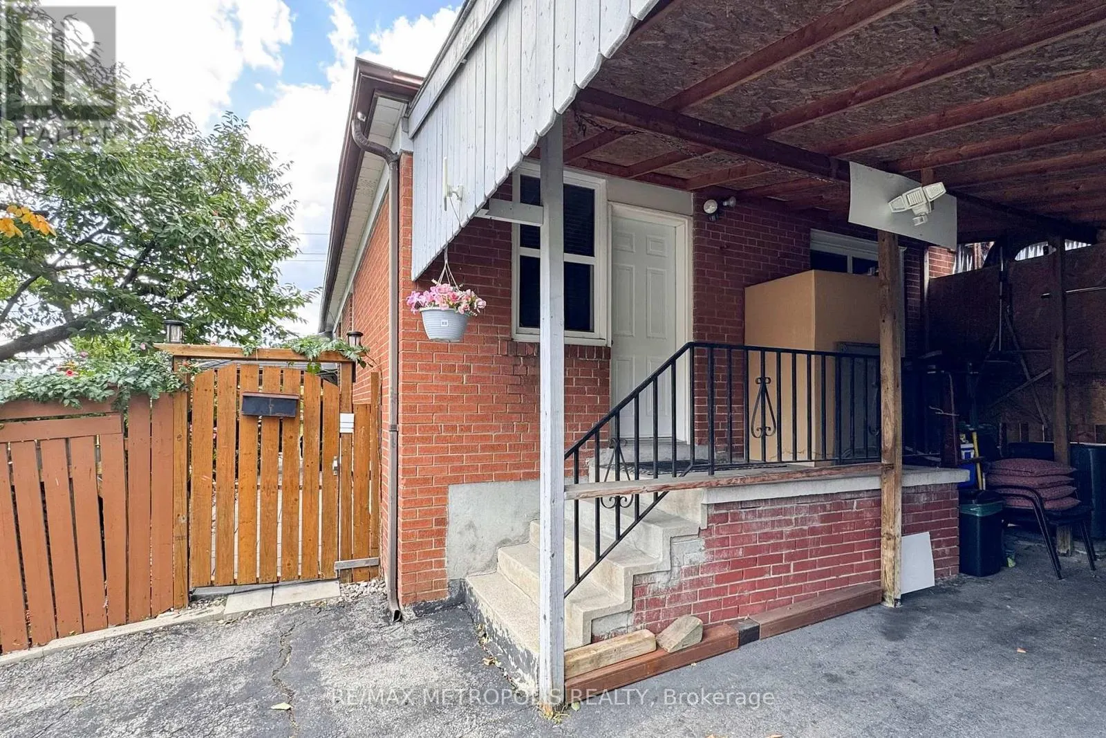 49 MAGELLAN DRIVE