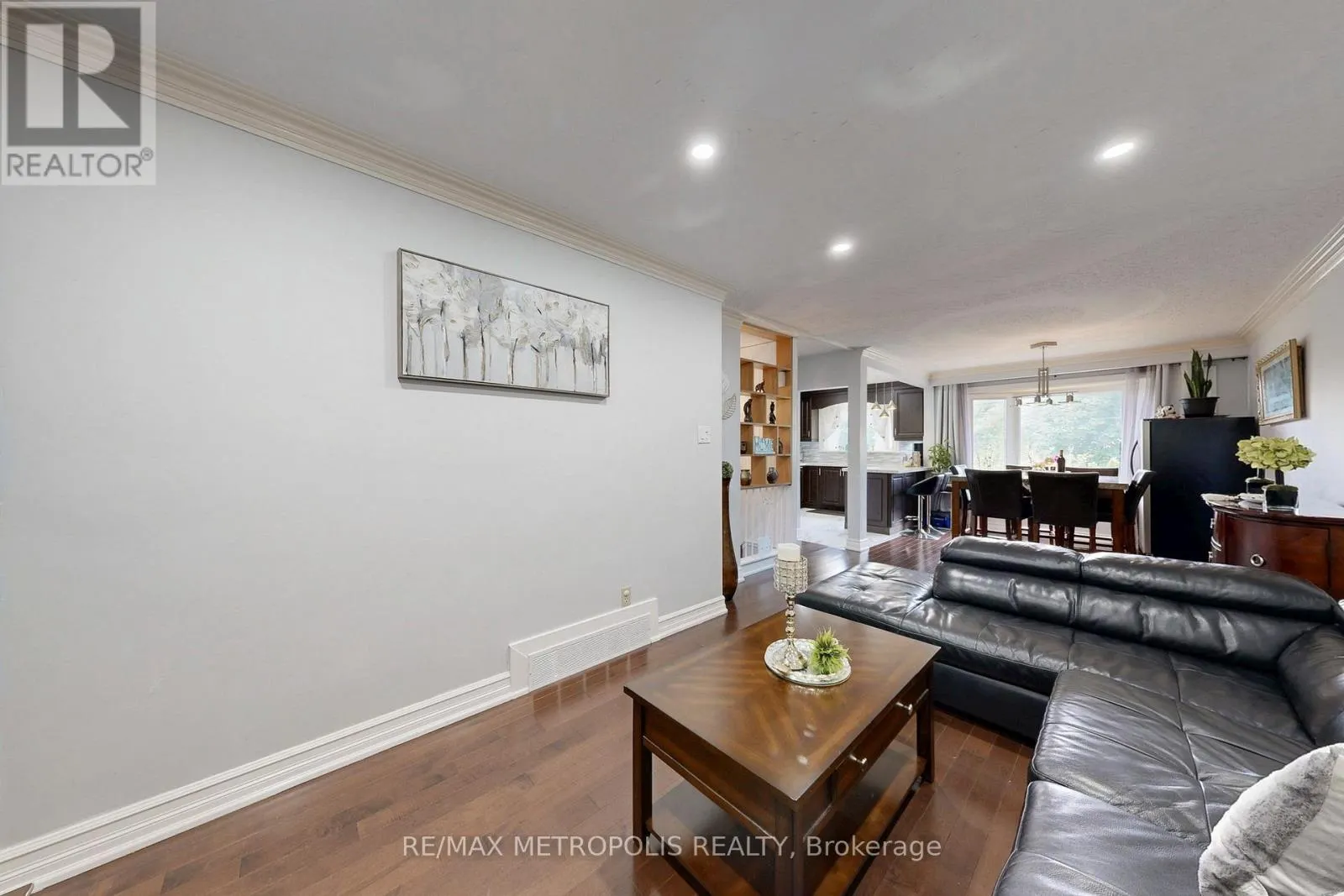 49 MAGELLAN DRIVE