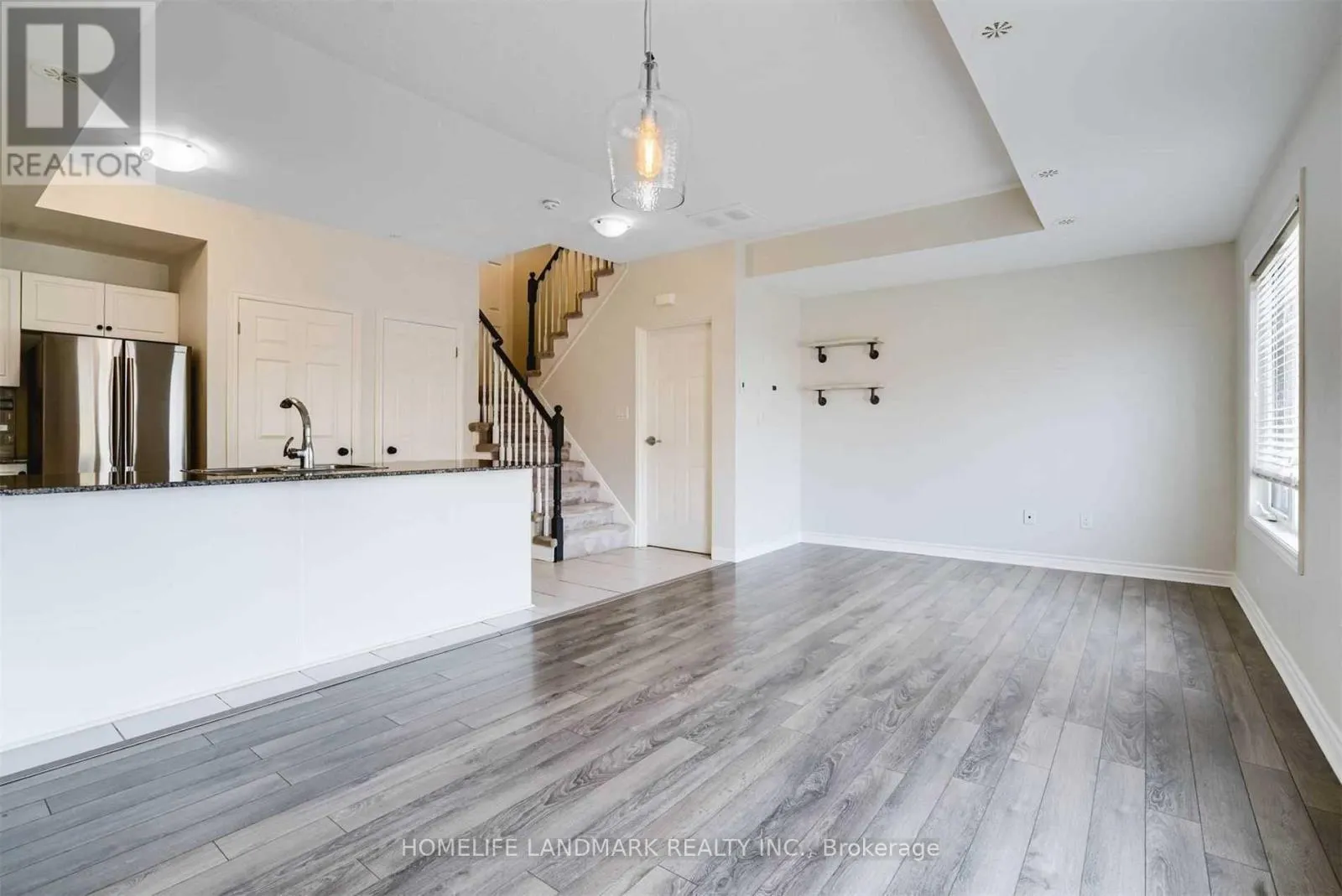 8-04 - 2420 BARONWOOD DRIVE