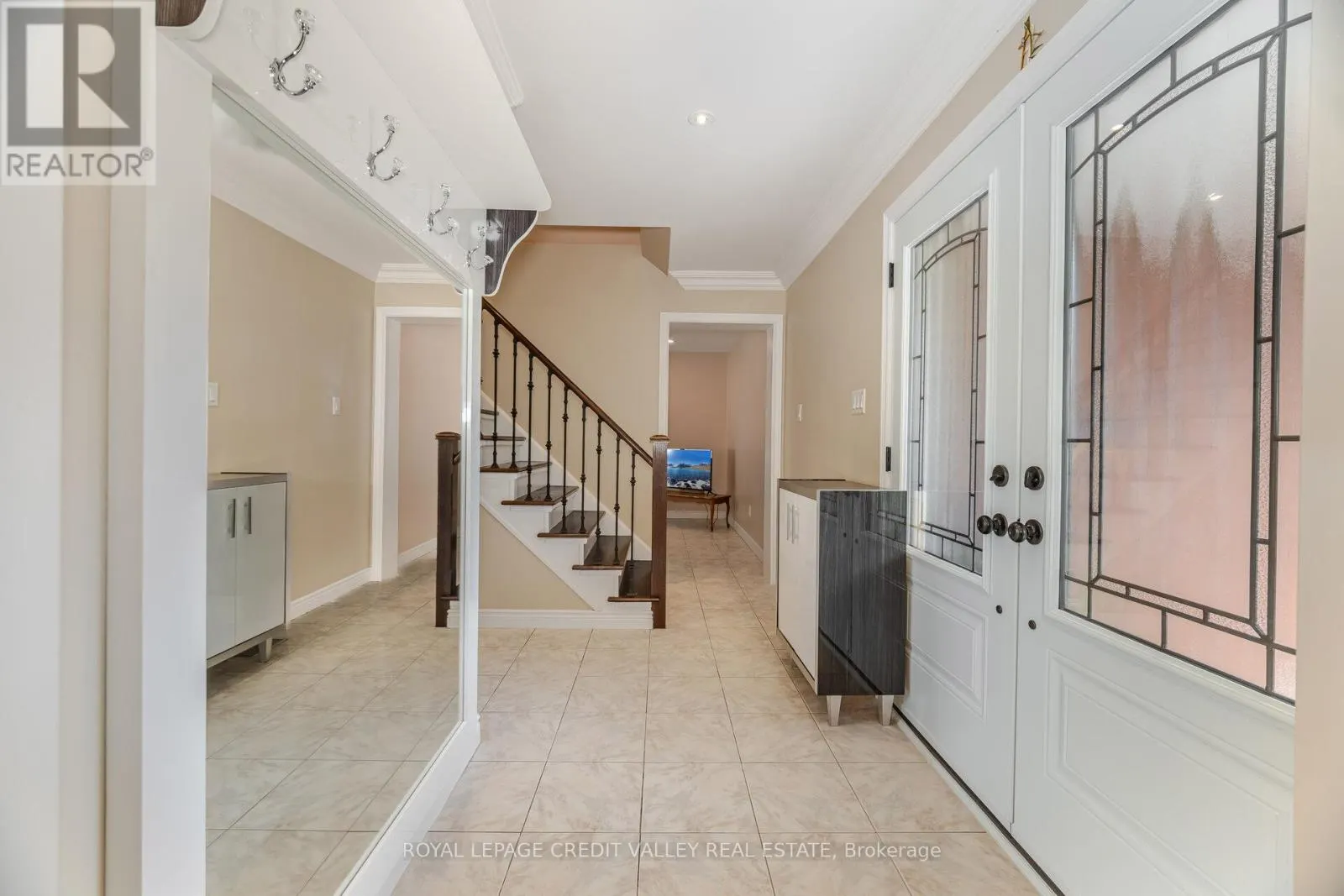 40 FINSBURY DRIVE
