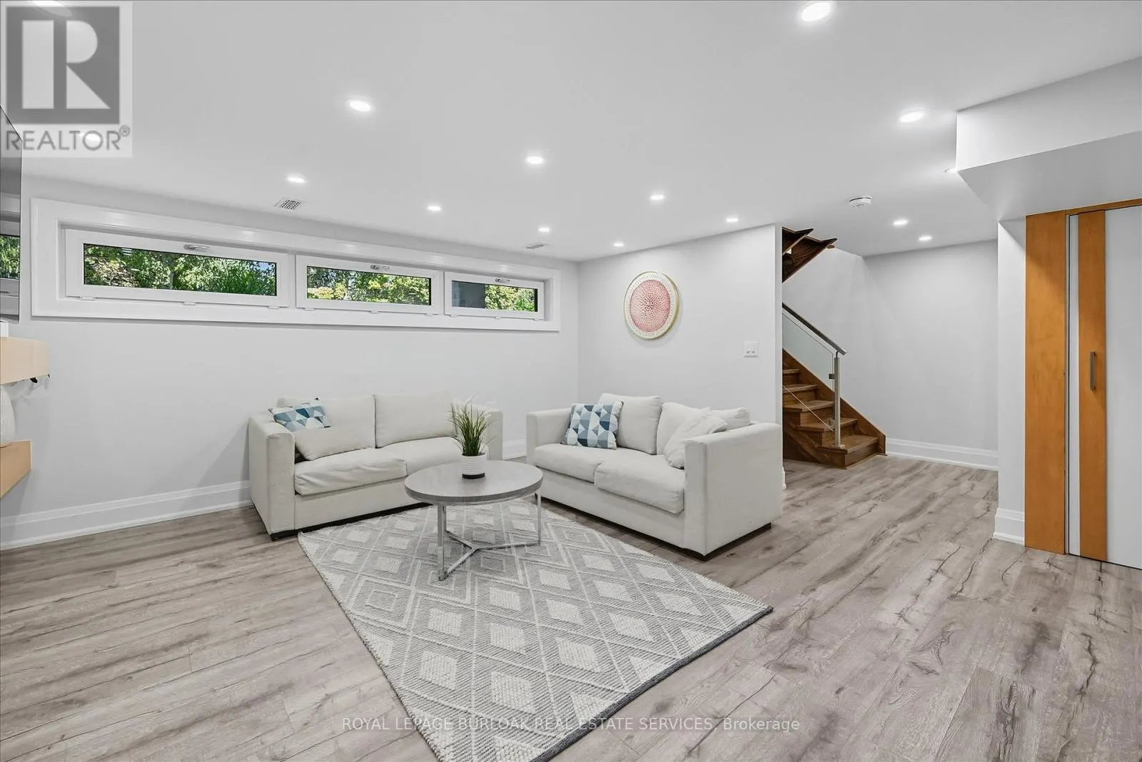 568 DYNES ROAD