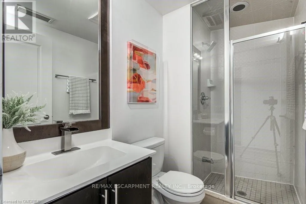 2402 - 330 BURNHAMTHORPE ROAD W