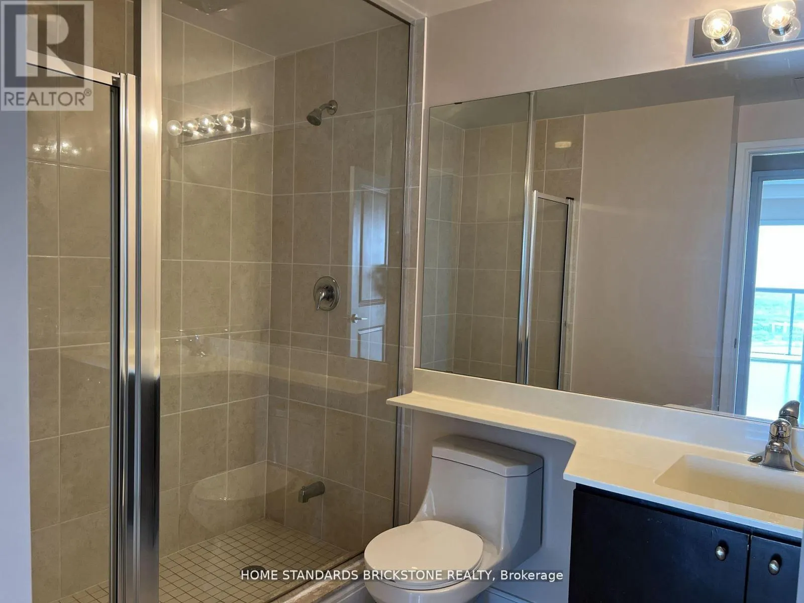 4005 - 60 ABSOLUTE AVENUE