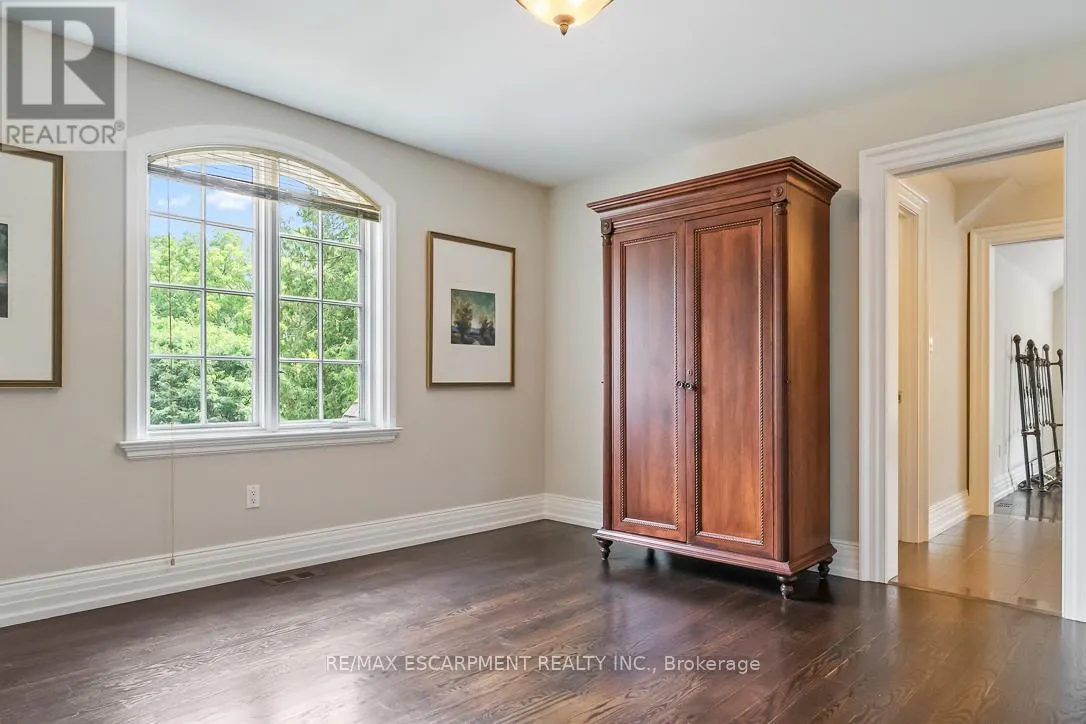1229 MINAKI ROAD