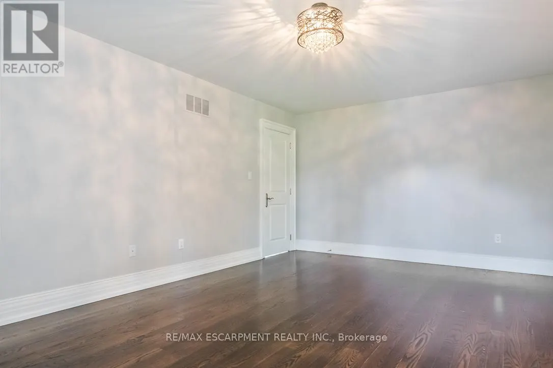 1229 MINAKI ROAD