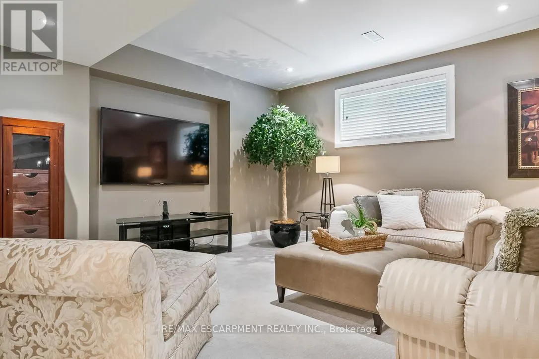 1229 MINAKI ROAD