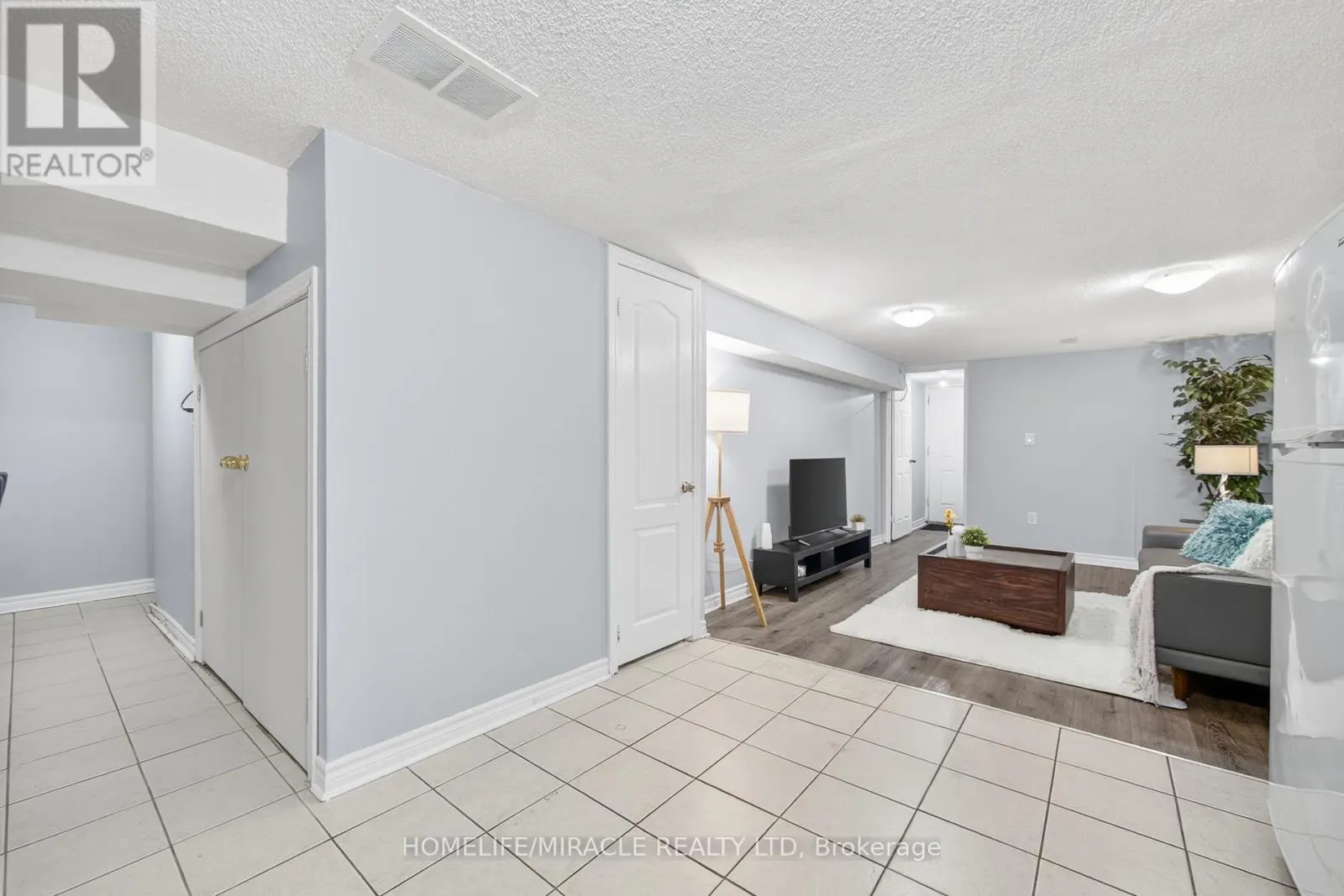 95 GREENBRIAR ROAD