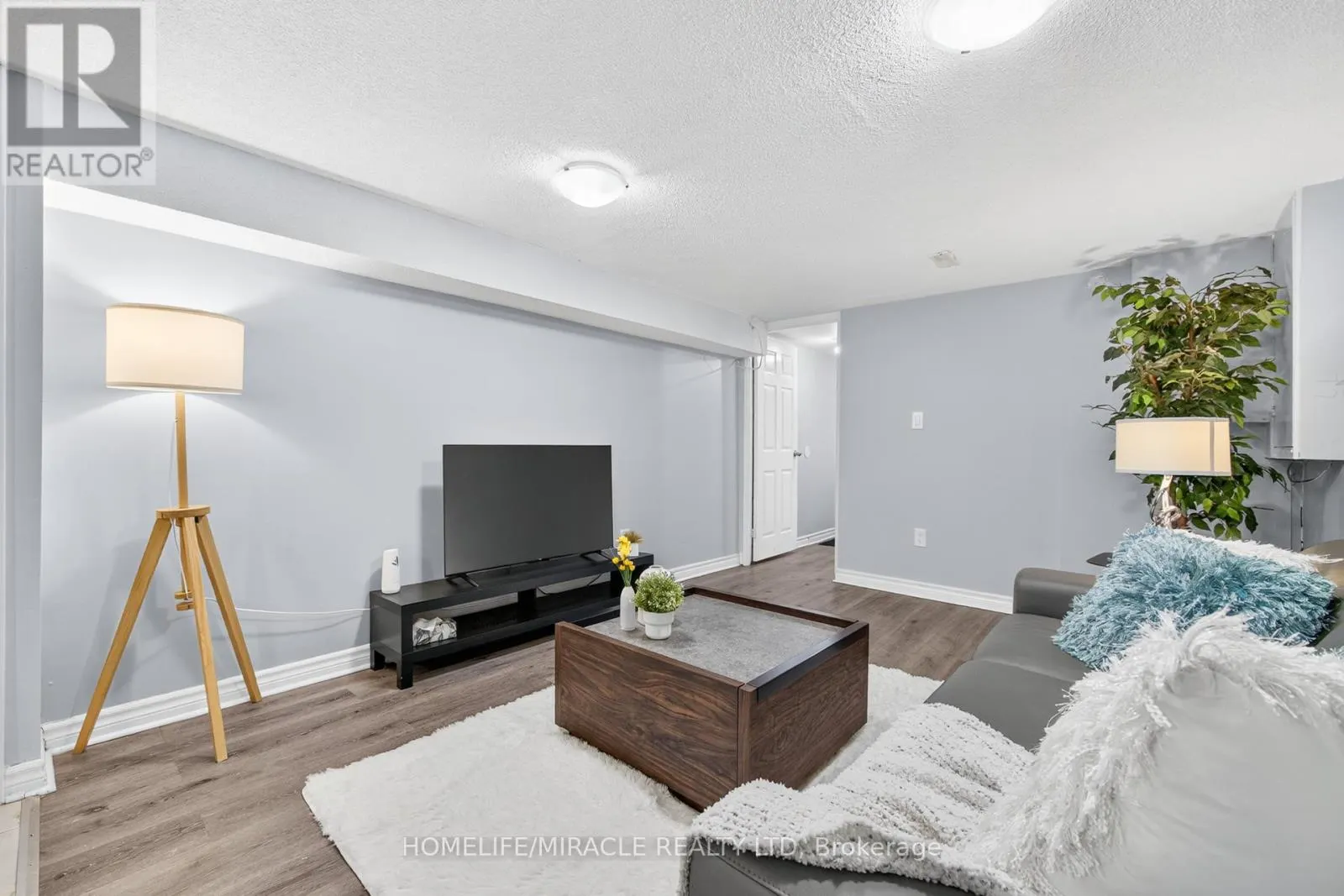95 GREENBRIAR ROAD
