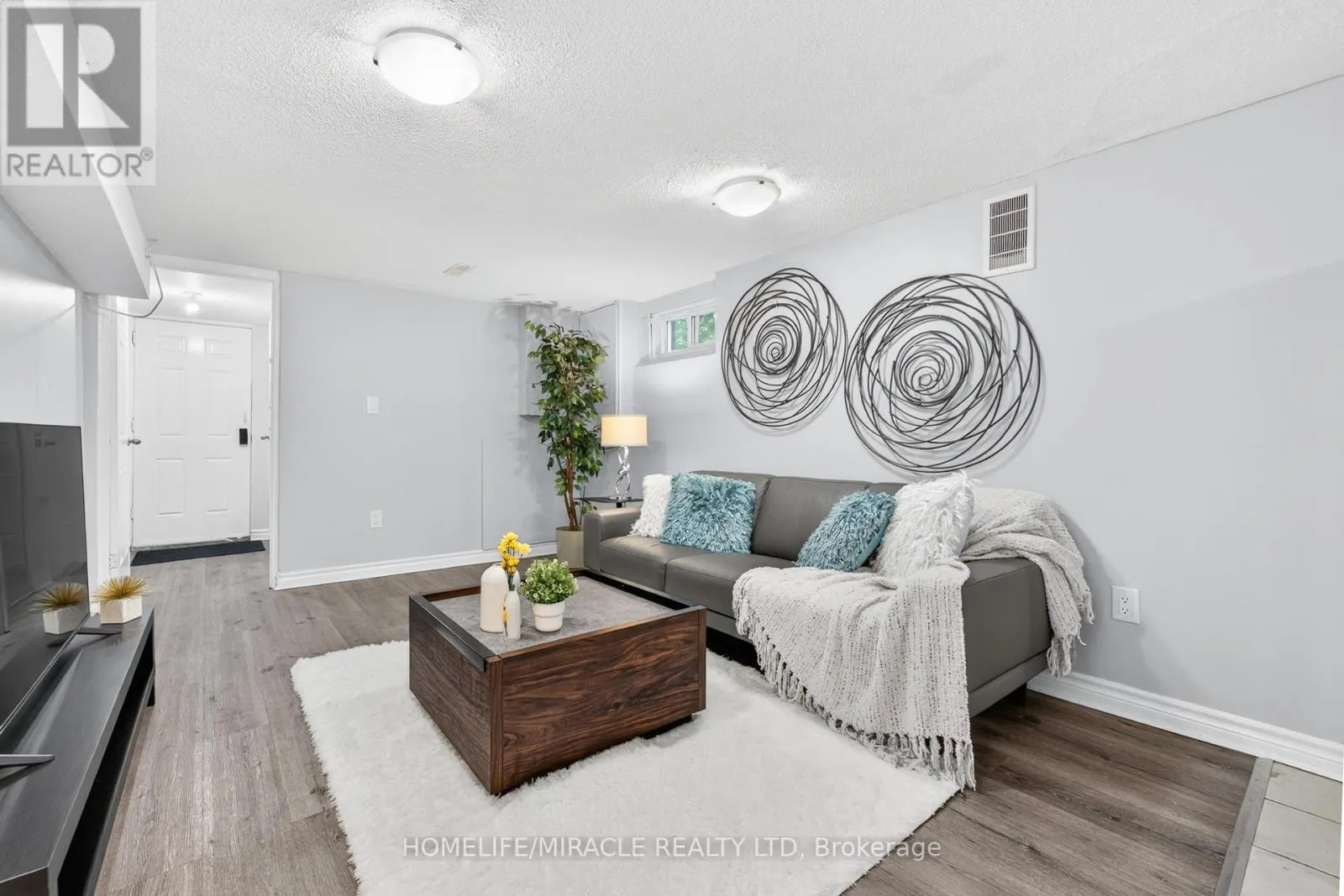 95 GREENBRIAR ROAD