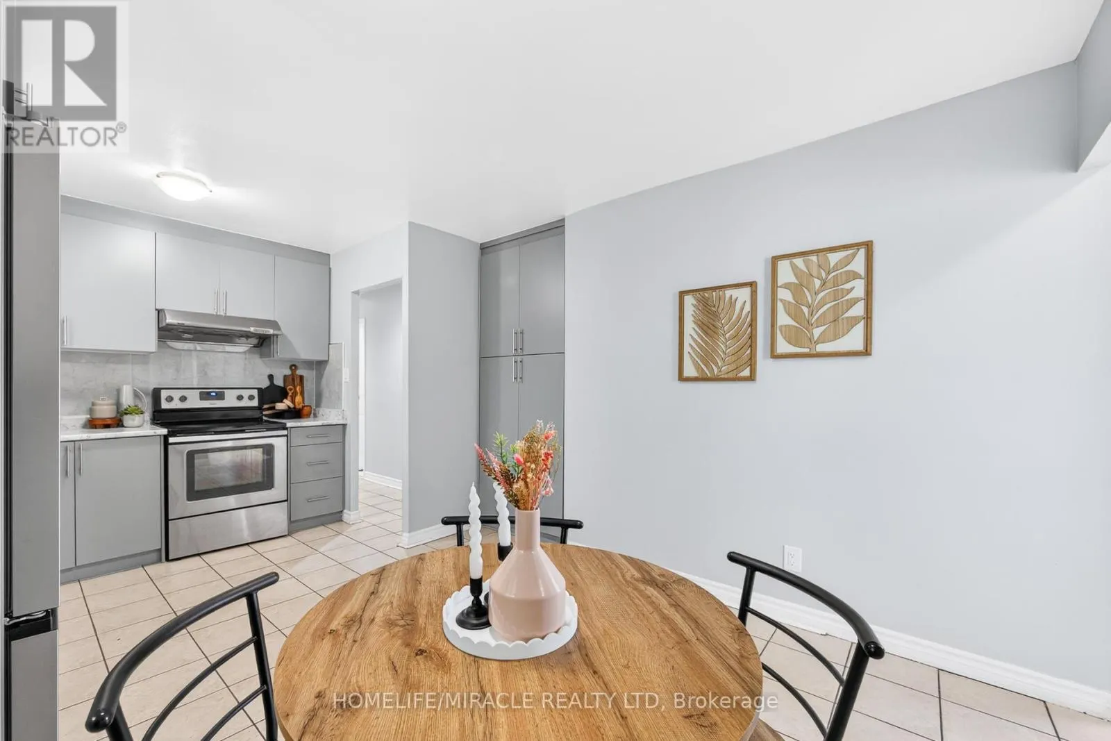 95 GREENBRIAR ROAD