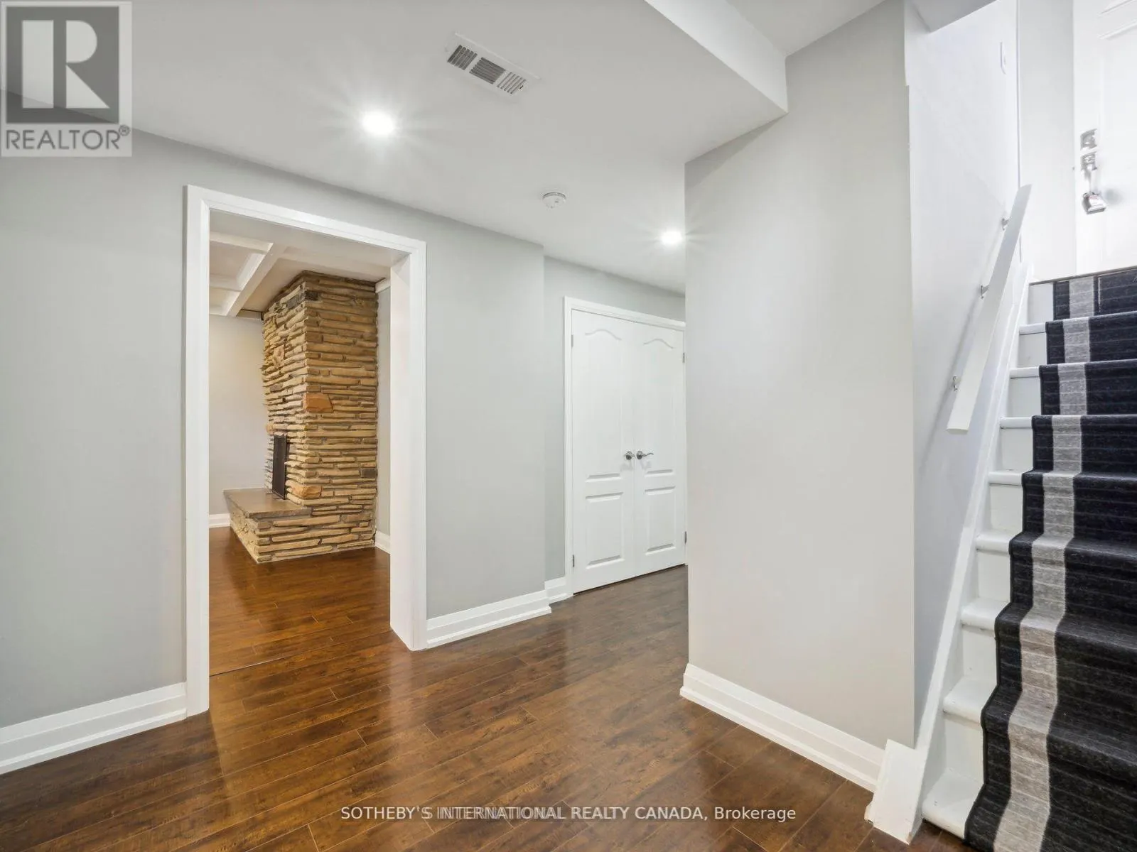 LOWER - 14 LAURELWOOD CRESCENT