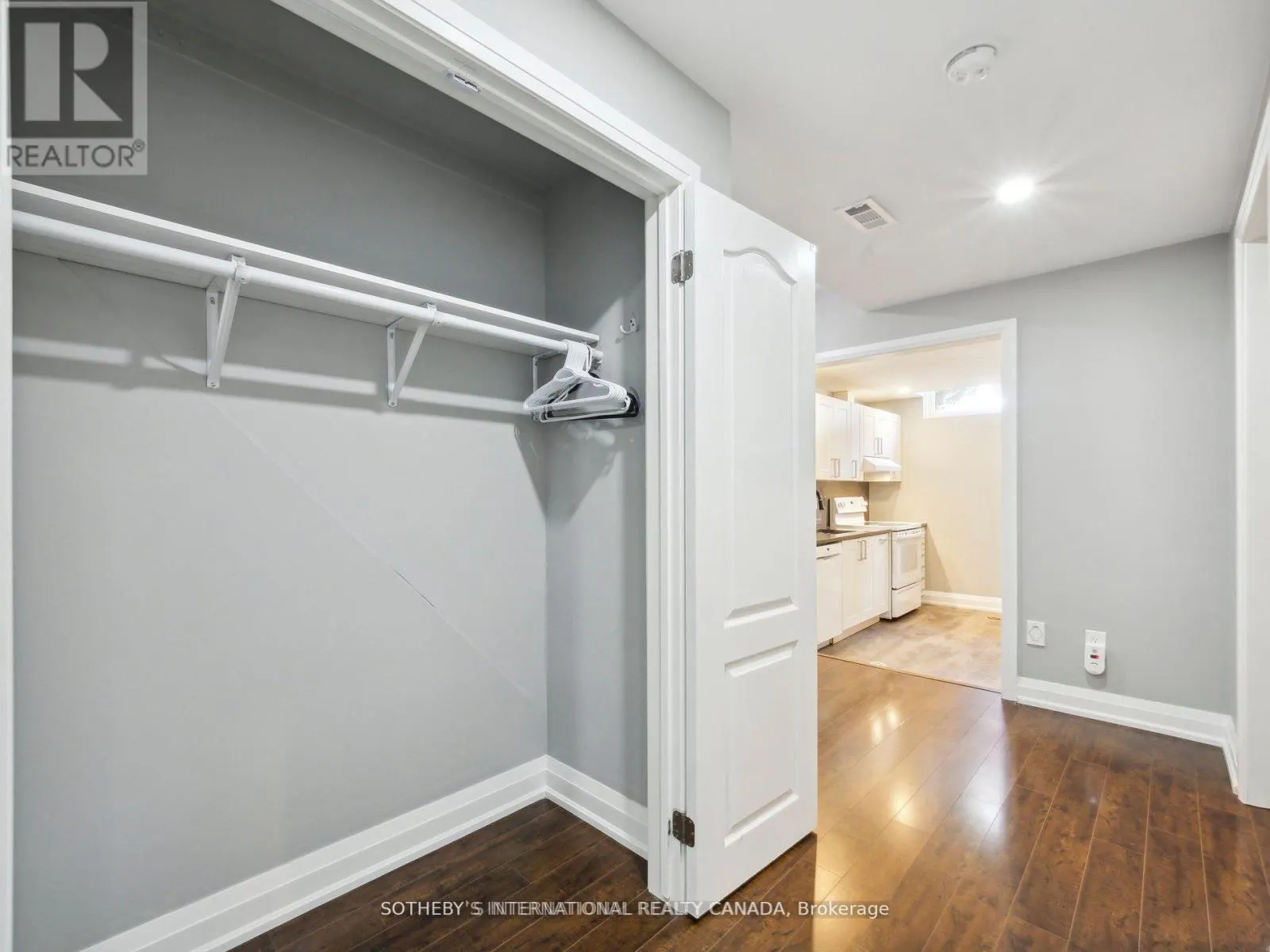 LOWER - 14 LAURELWOOD CRESCENT