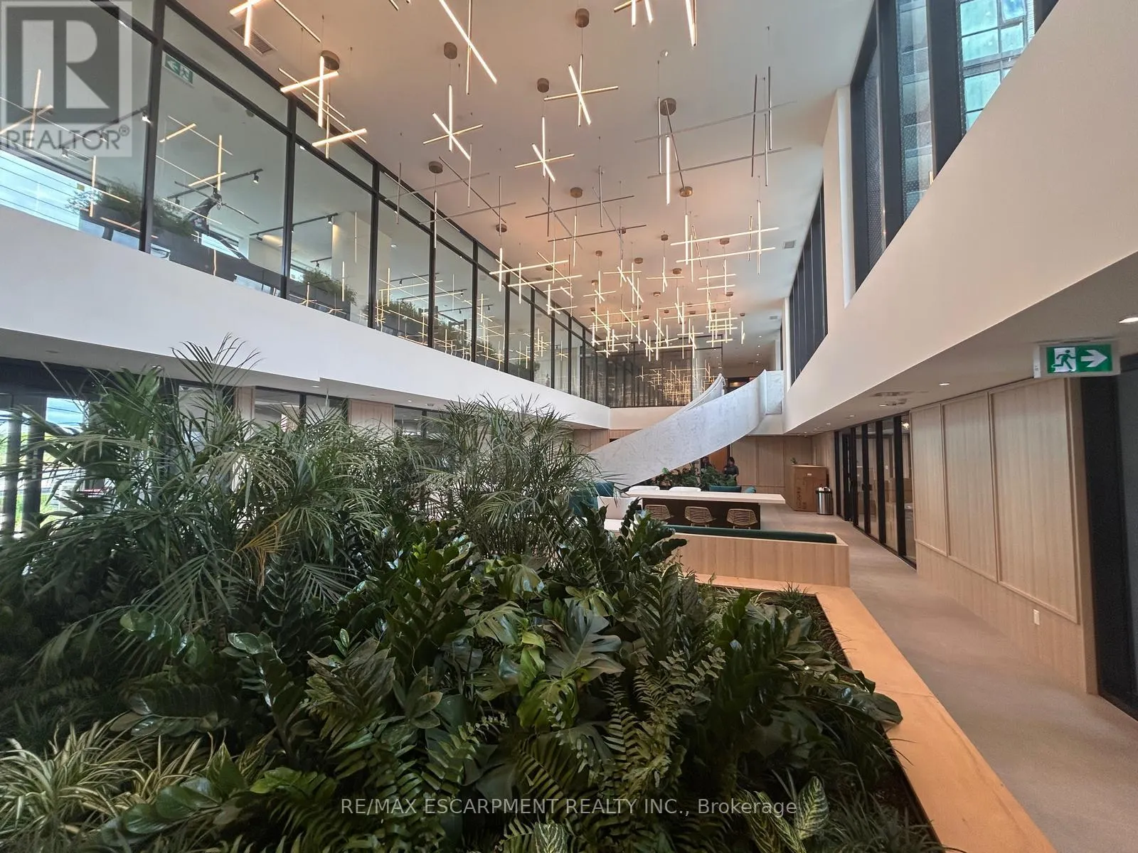 1403 - 3079 TRAFALGAR ROAD