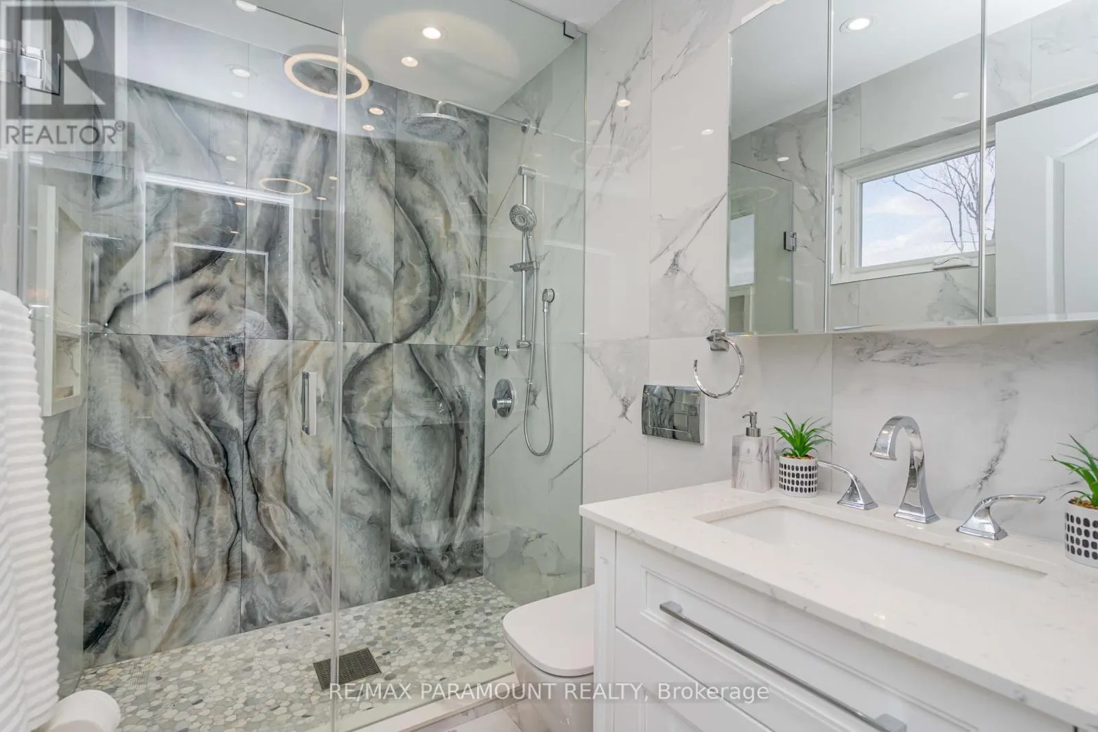 43 BROMLEY CRESCENT
