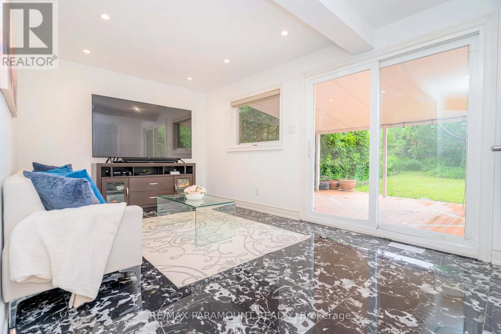 43 BROMLEY CRESCENT