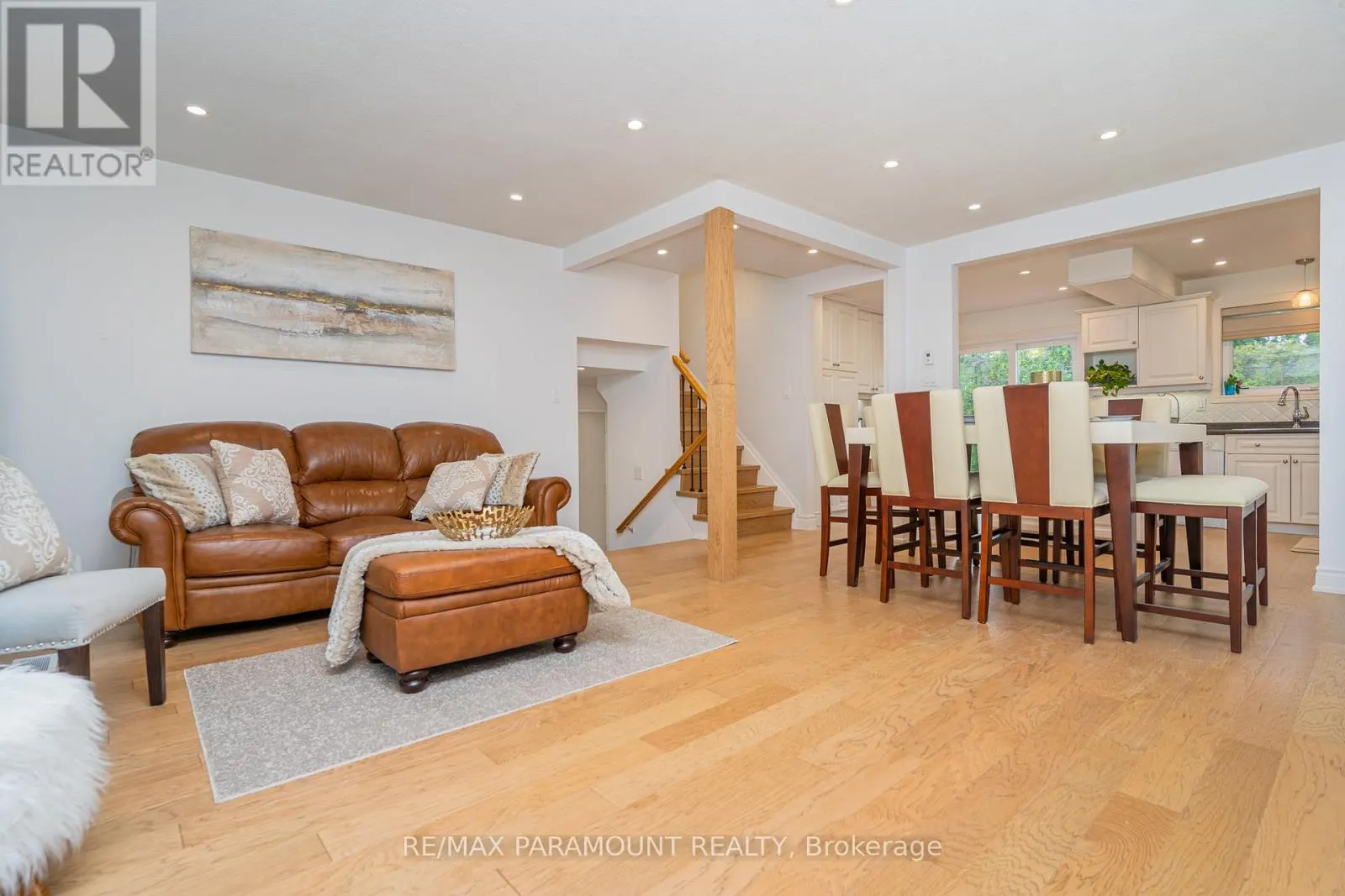 43 BROMLEY CRESCENT
