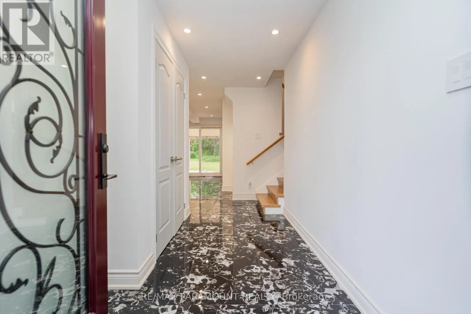 43 BROMLEY CRESCENT