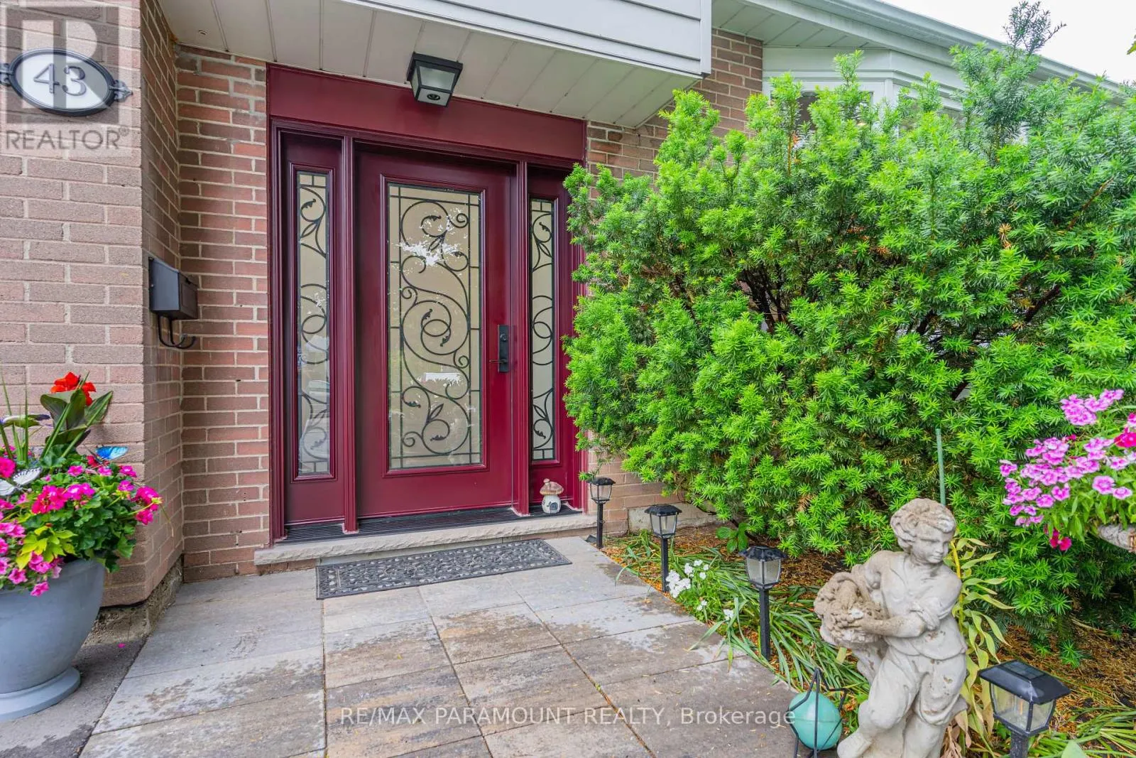 43 BROMLEY CRESCENT