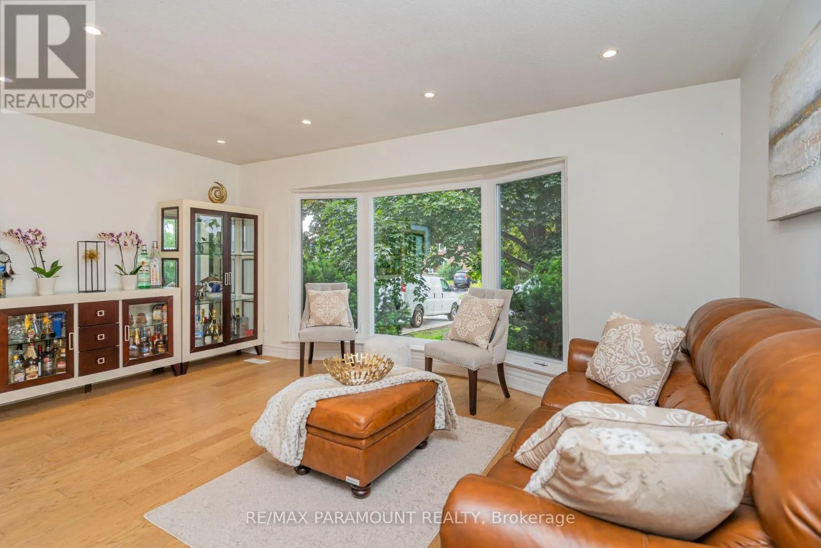 43 BROMLEY CRESCENT