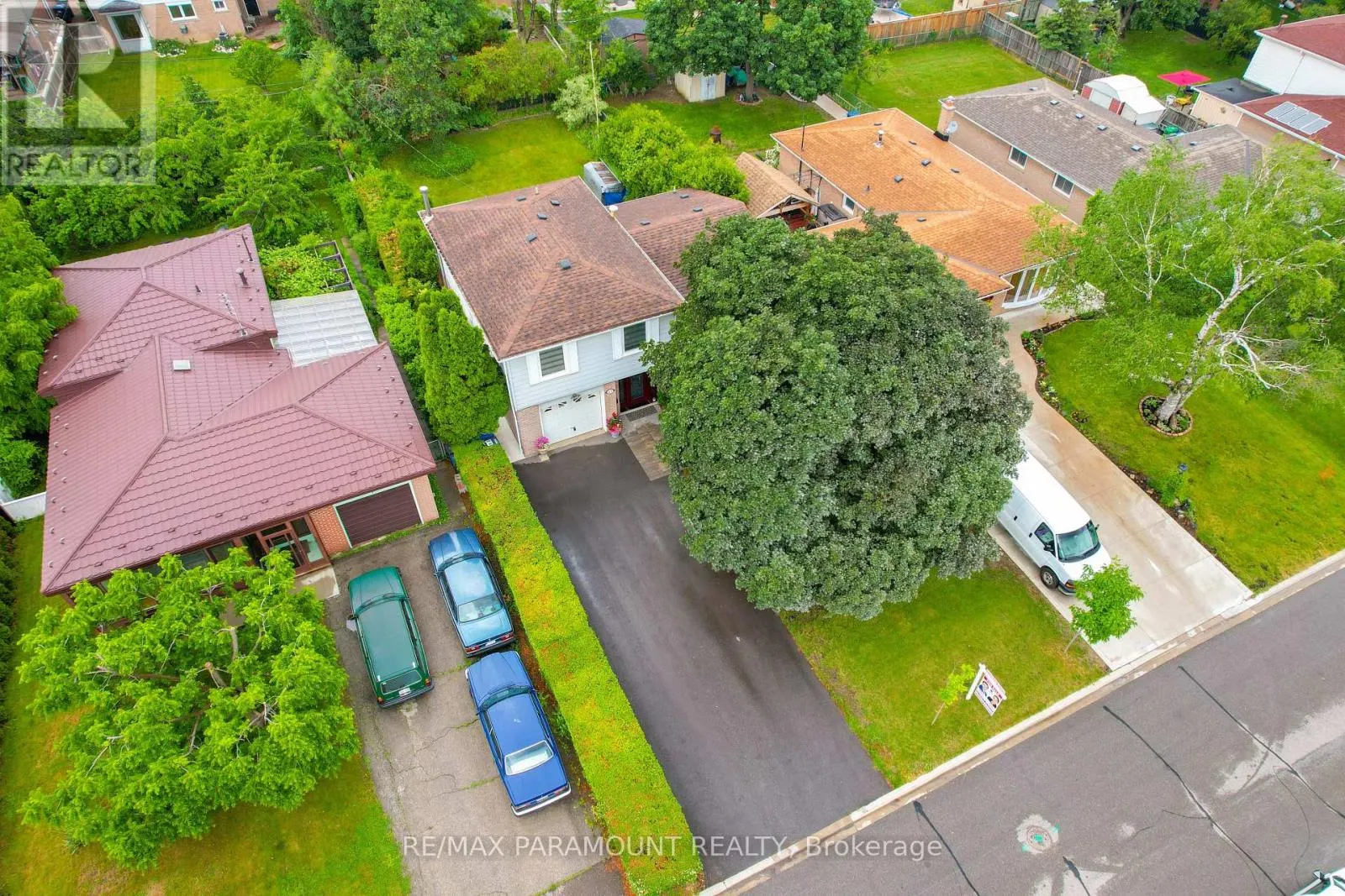43 BROMLEY CRESCENT