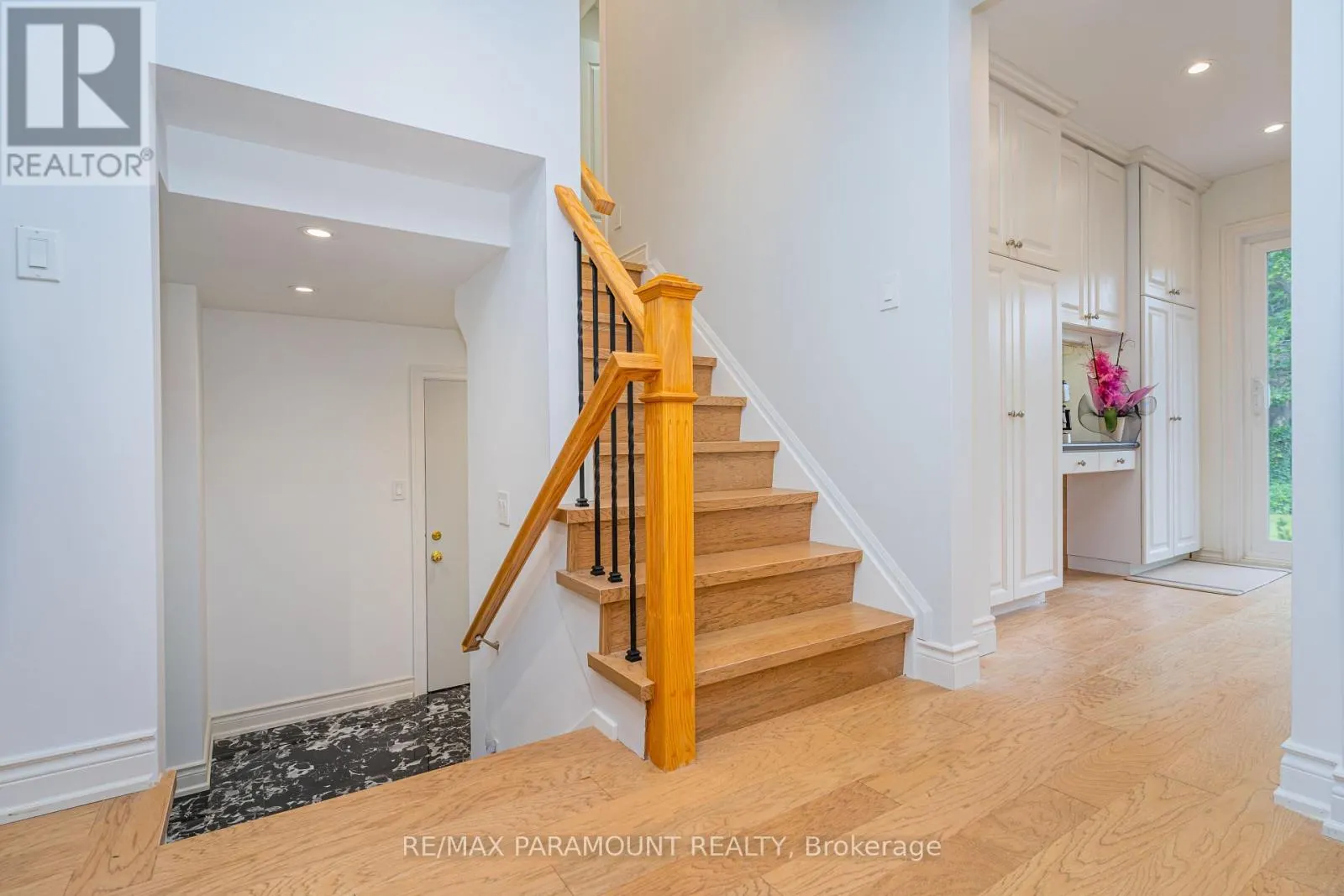 43 BROMLEY CRESCENT