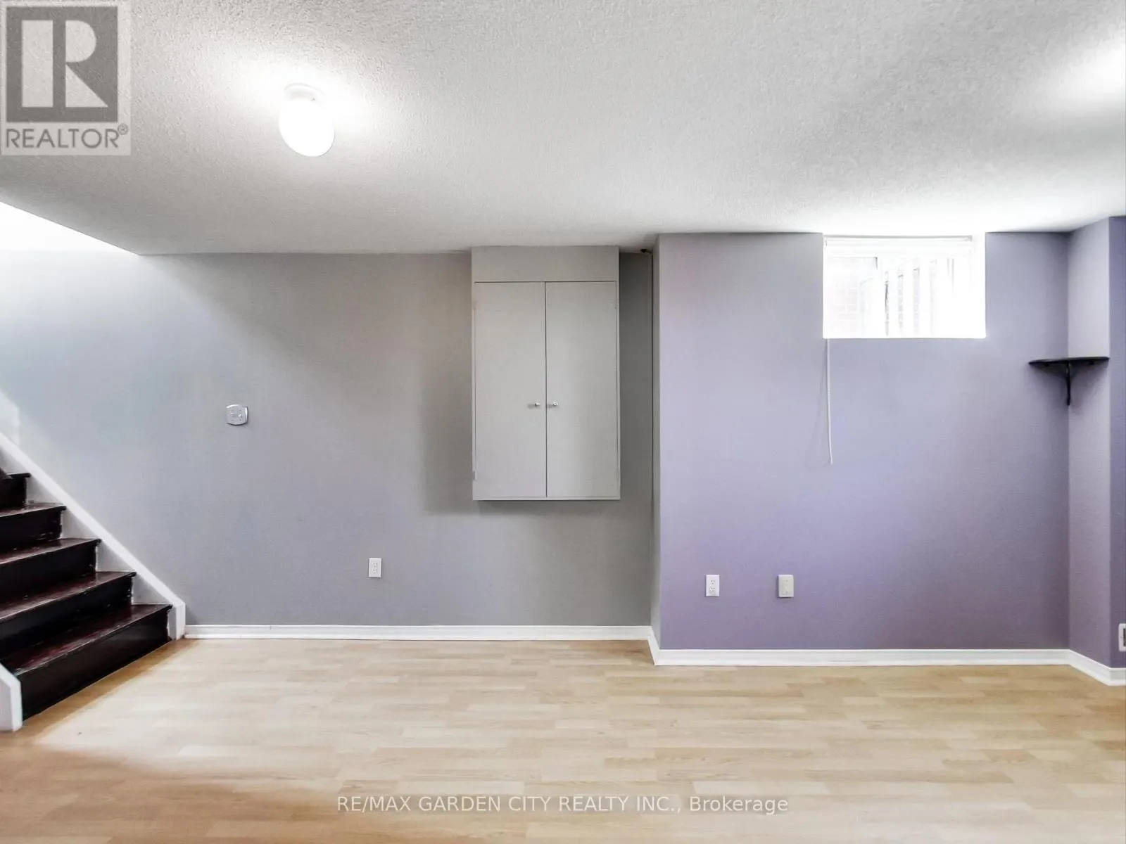 15 CARABRAM COURT