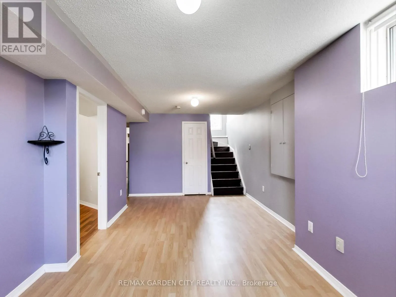 15 CARABRAM COURT