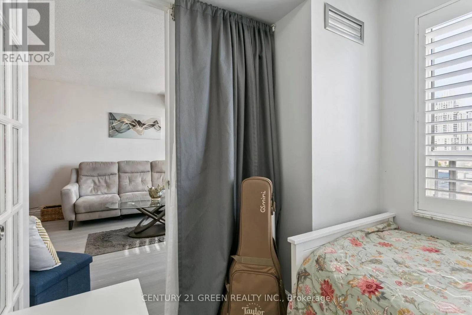 1205 - 325 WEBB DRIVE