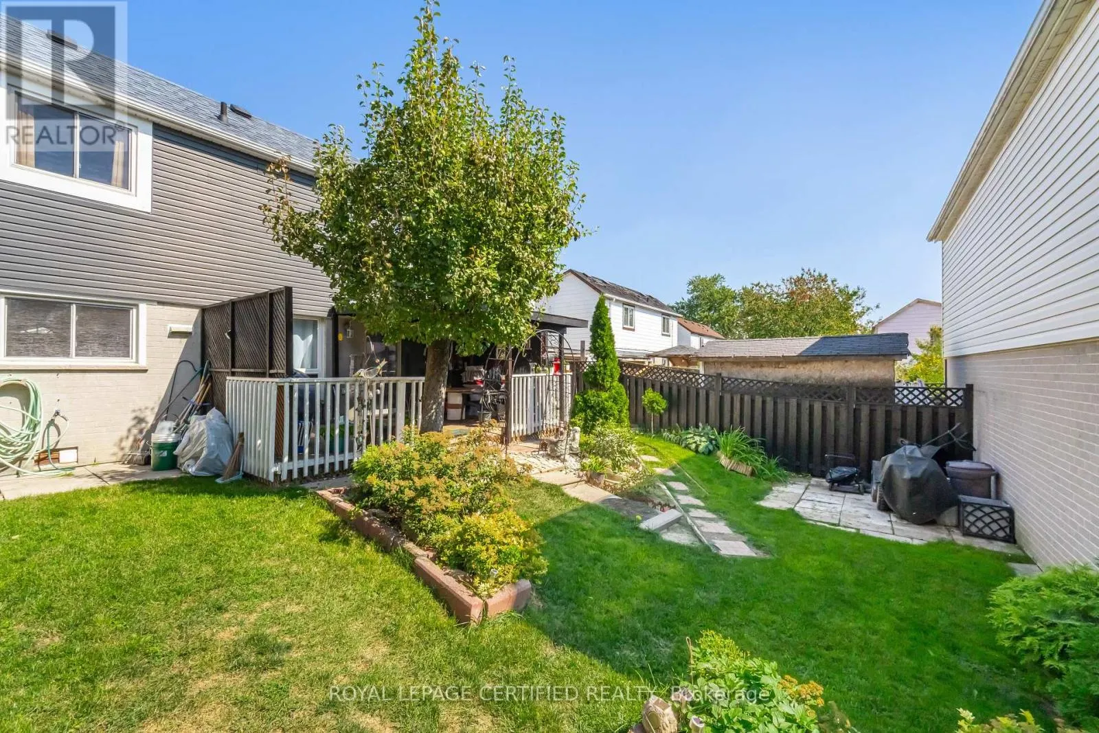 13 HILLDOWNTREE TRAIL