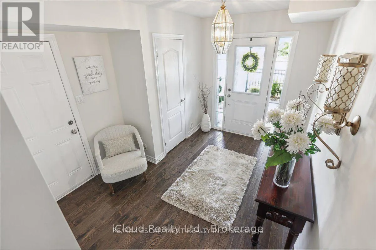 2572 GRAND OAK TRAIL