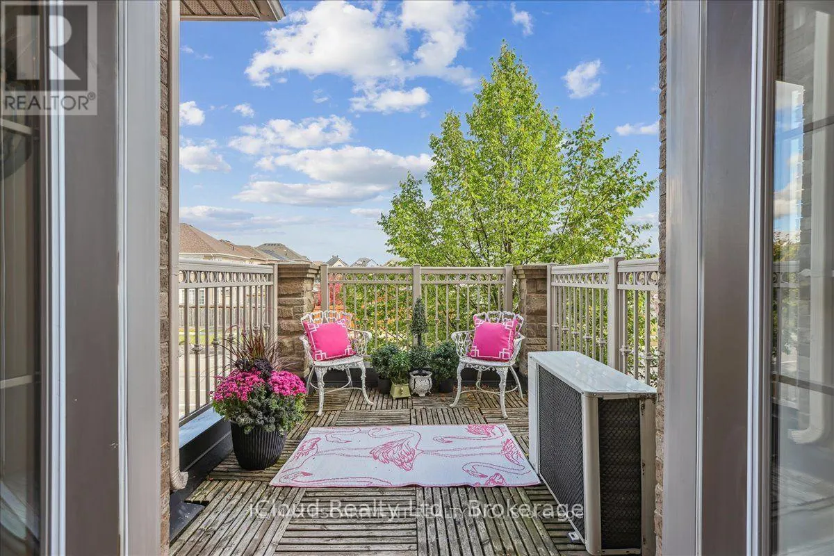 2572 GRAND OAK TRAIL