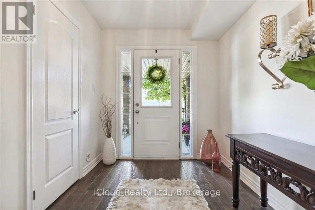 2572 GRAND OAK TRAIL