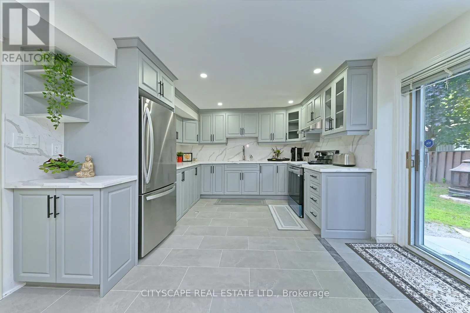 354 PLAINS ROAD W